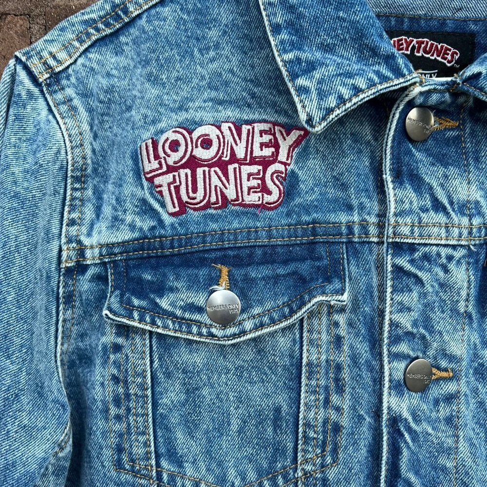 Men’s Members Only Looney Tunes Denim Jacket Sz M - Picture 3 of 6